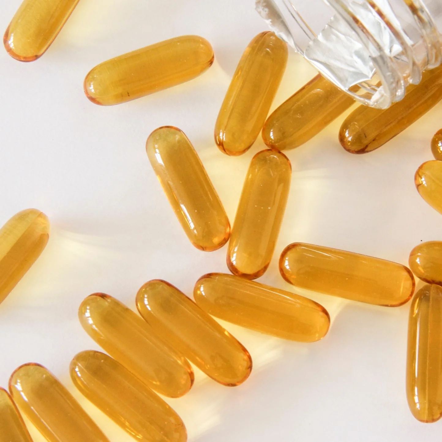 GMP Halal Pure Liquid Fish Oil Soft Capsule Immune Support Vitamin A/D Cod Liver Oil Softgel Bulk for Children