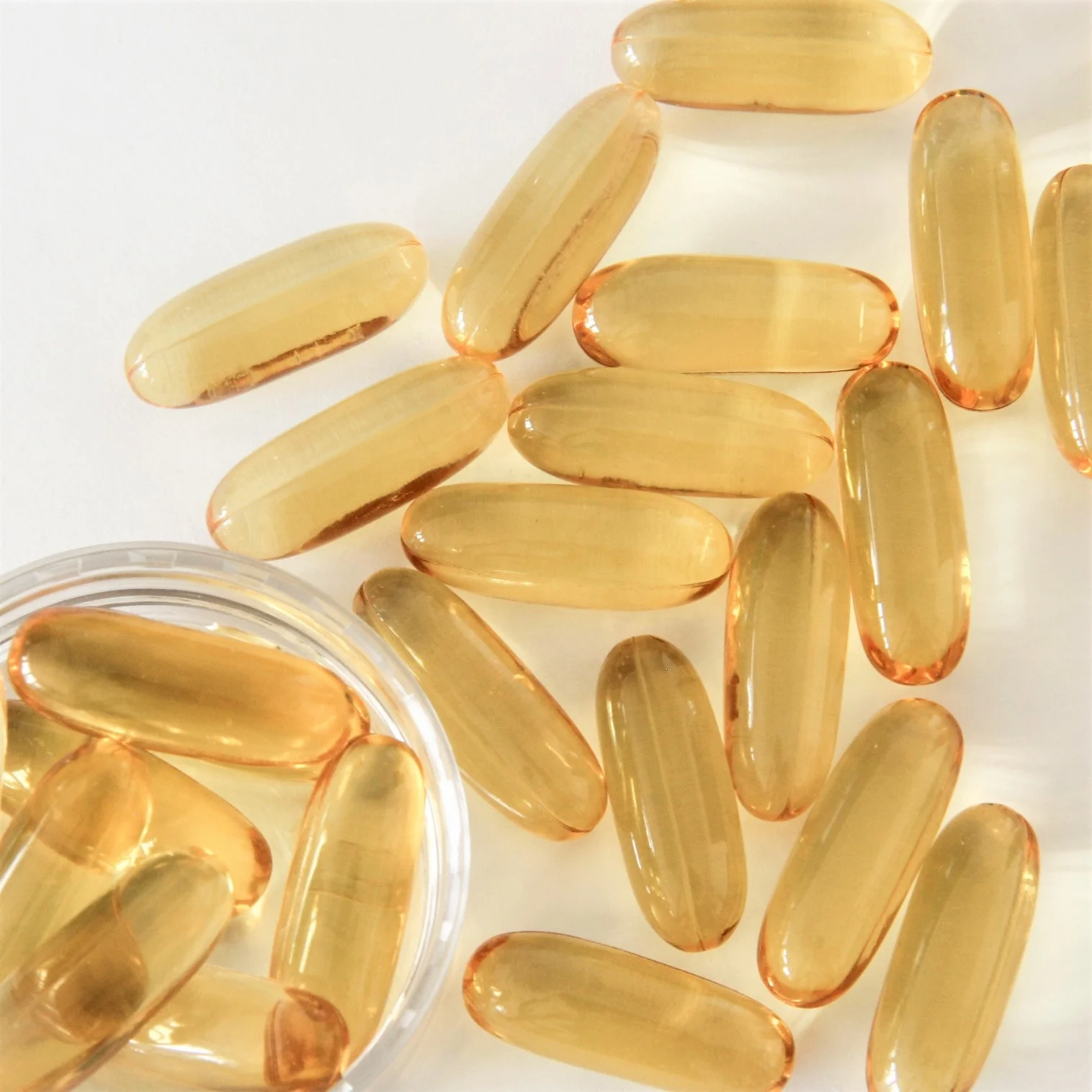 GMP Halal Pure Liquid Fish Oil Soft Capsule Immune Support Vitamin A/D Cod Liver Oil Softgel Bulk for Children