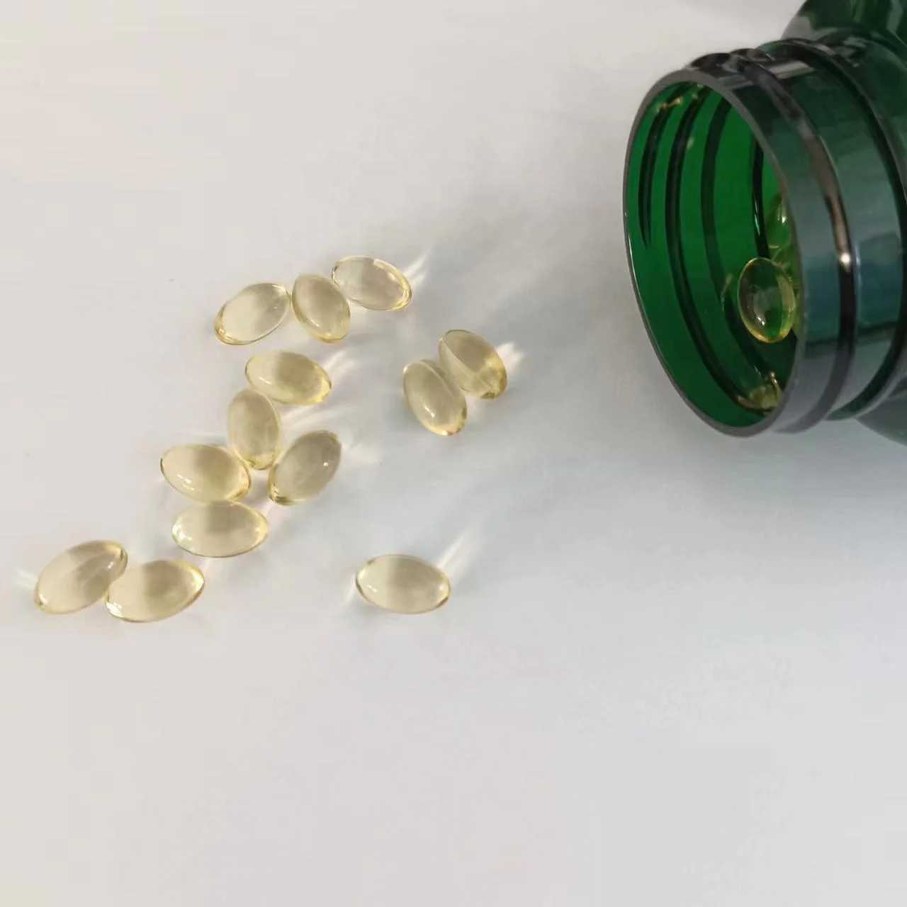 Vegan Omega 3 DHA EPA Supplement Algae Oil Softgel Fatty Acids Fish Oil Support for Heart Brain Joint and Immune System Support